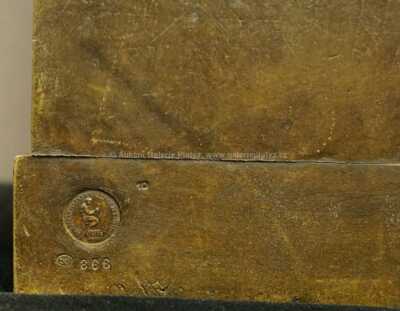  / Žena u fontány / Pierre Alexandre Schoenewerk