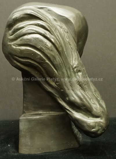  / Hlava ženy s příčesem / Otto Gutfreund