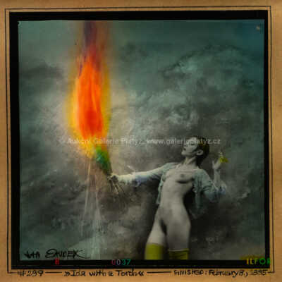  / Ida s pochodní / Jan Saudek