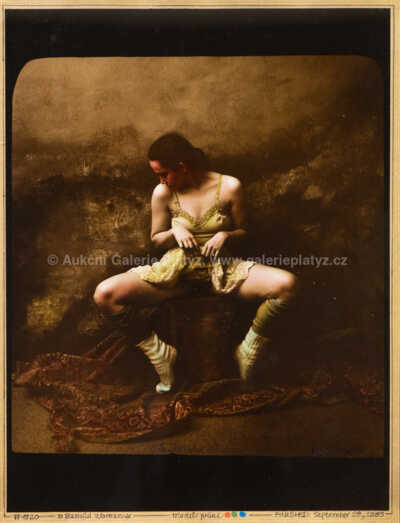 Jan Saudek - The Bashful Woman (Nesmělá)