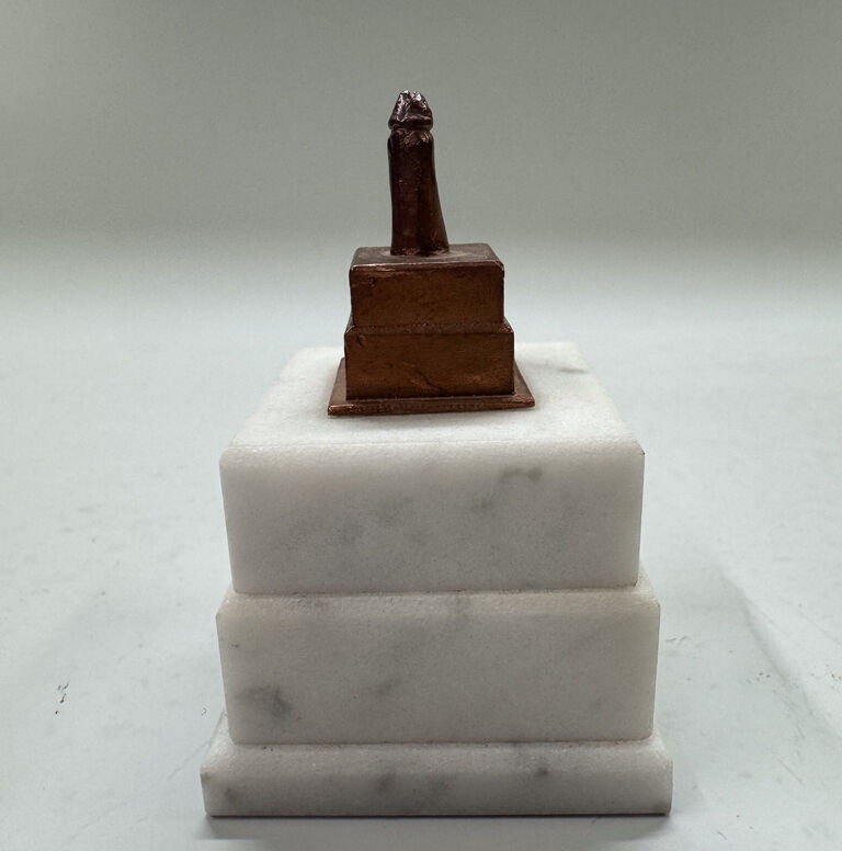  / Z cyklu Malost (Busta) / David Černý