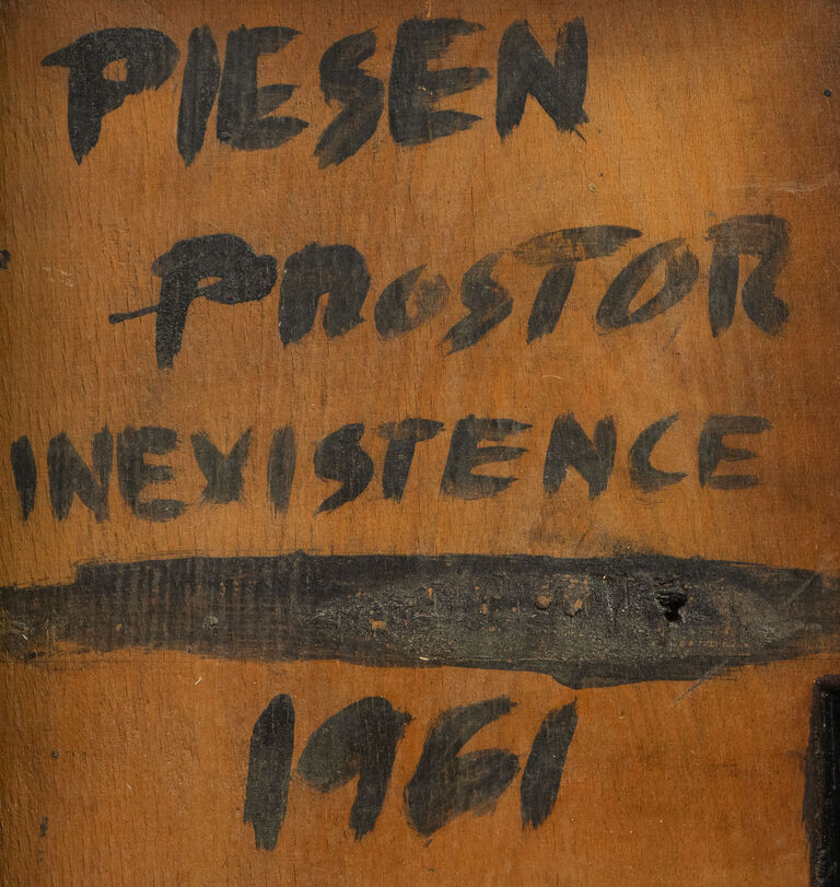  / Prostor Inexistence / Robert Piesen 