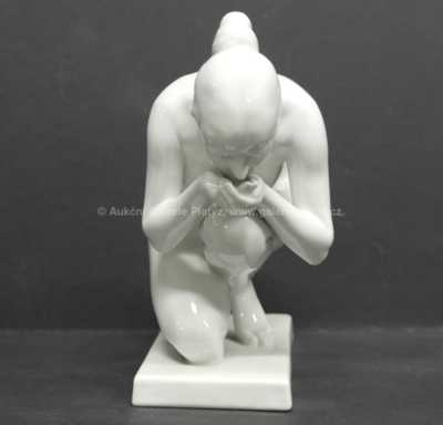  / Klečící dívka /  Porcelán