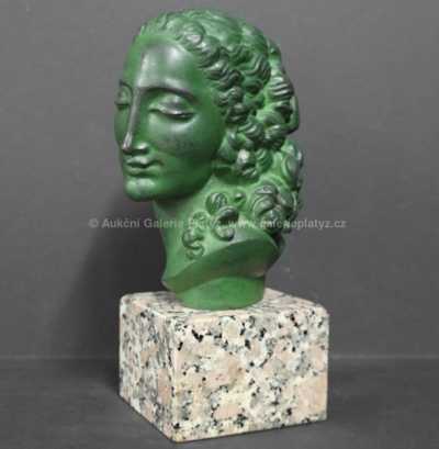  / Dívčí hlava / Jaroslav Horejc