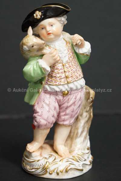 Porcelán - Chlapec s ovečkou