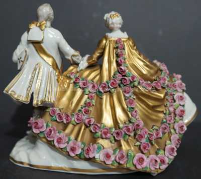  / Sousoší s růžičkami /  Porcelán