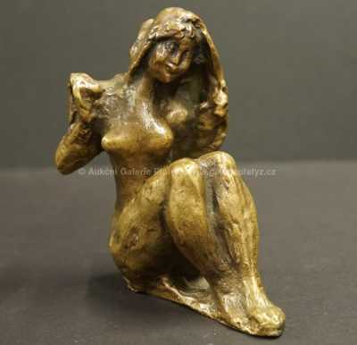  / Sedící dívka / Jan Kavan